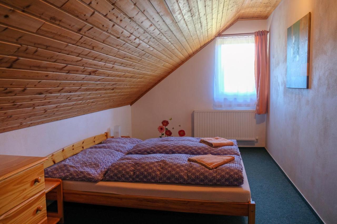 Horska Kvilda - Ubytovani U Chvalu Экстерьер фото